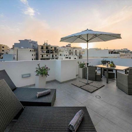 Stunning Penthouse Roof Terrace & Communal Swimming Pool 圣保罗湾城 外观 照片